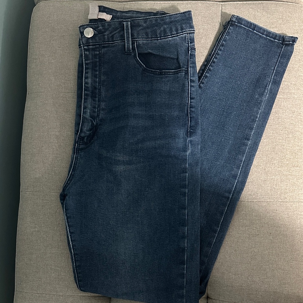 Forever 21 Women’s High rise Skinny Jeans in Dark Blue